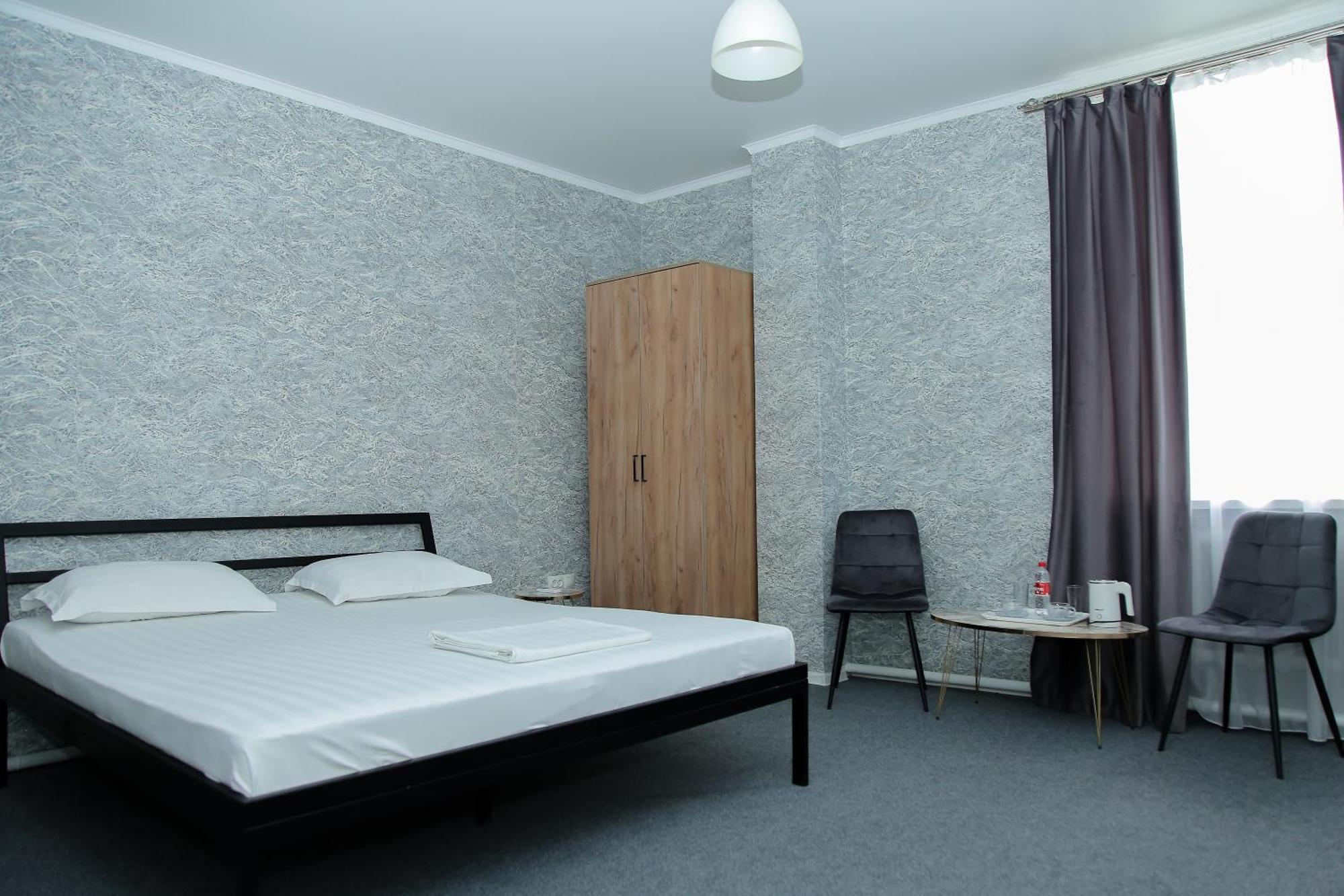 Hotel Fresh Aqtöbe Exteriör bild